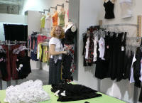 B/W shopping spree